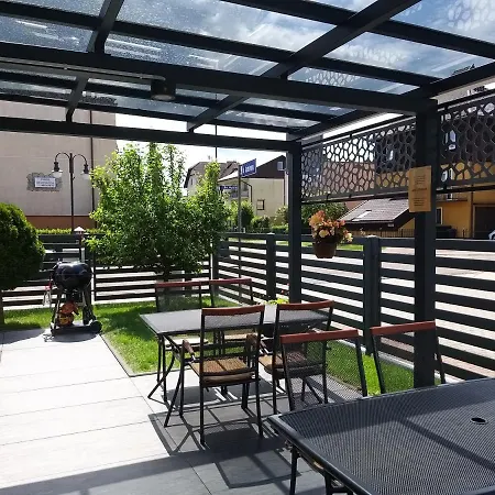 בית אירוח Sandra Ii וובה