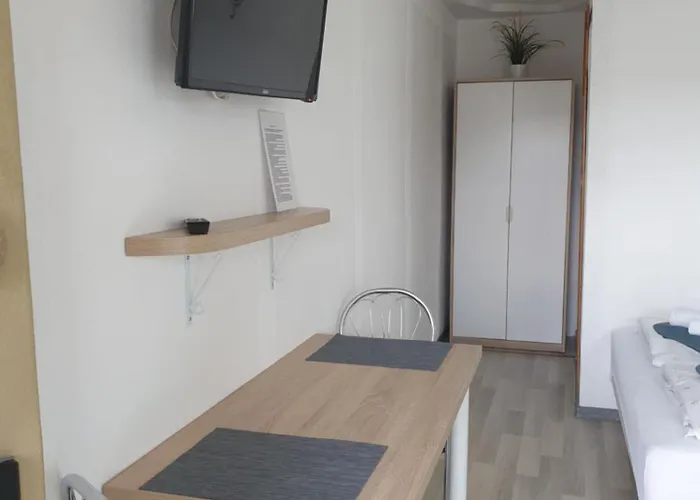 Sandra Ii Alloggio in famiglia *