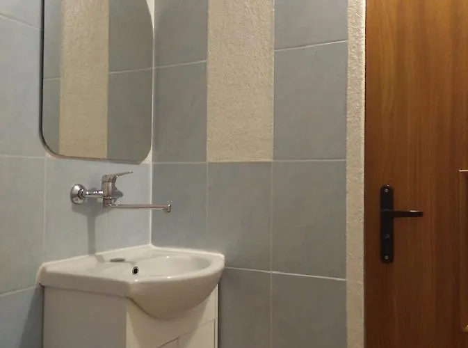 Sandra Ii Alloggio in famiglia *